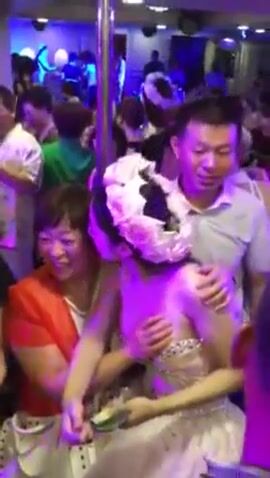 Freeuse Groping Public Grope Tits