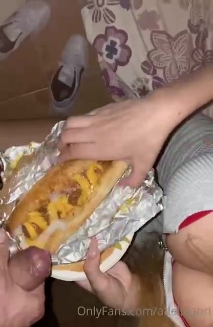 Cum hotdog