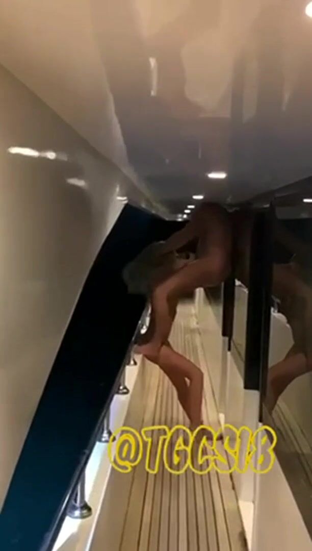 The head must be better in the elevated position ????