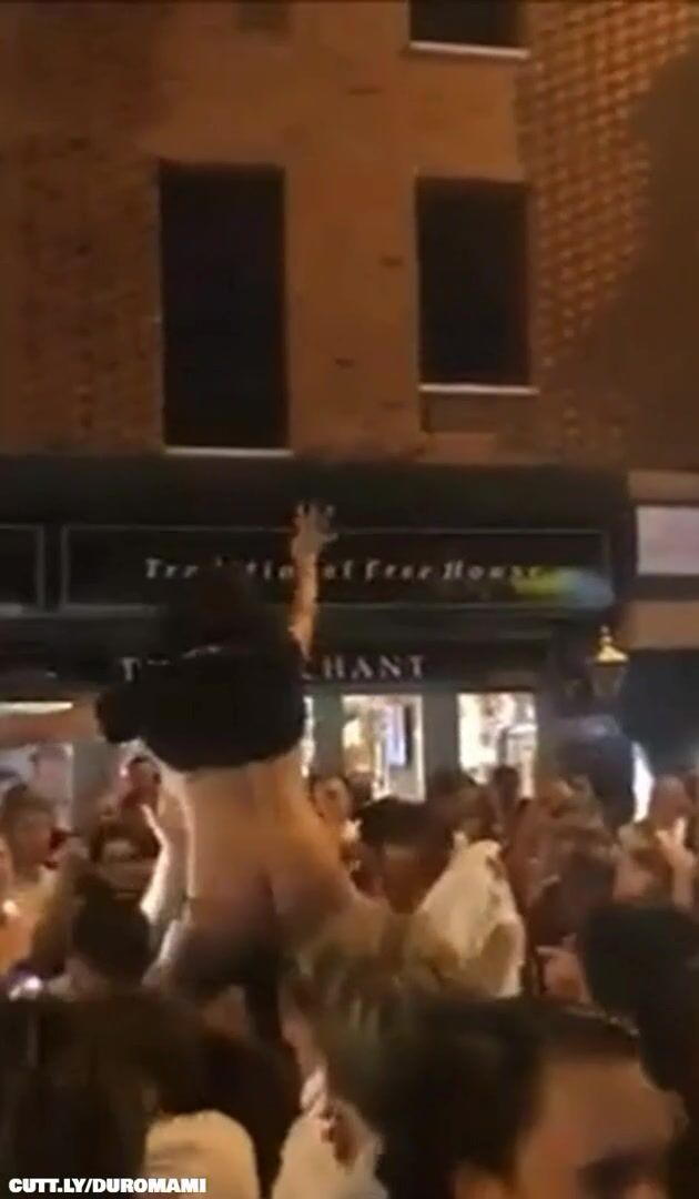 Amateur Exhibitionism Exhibitionist Exposed Groping Group Nude